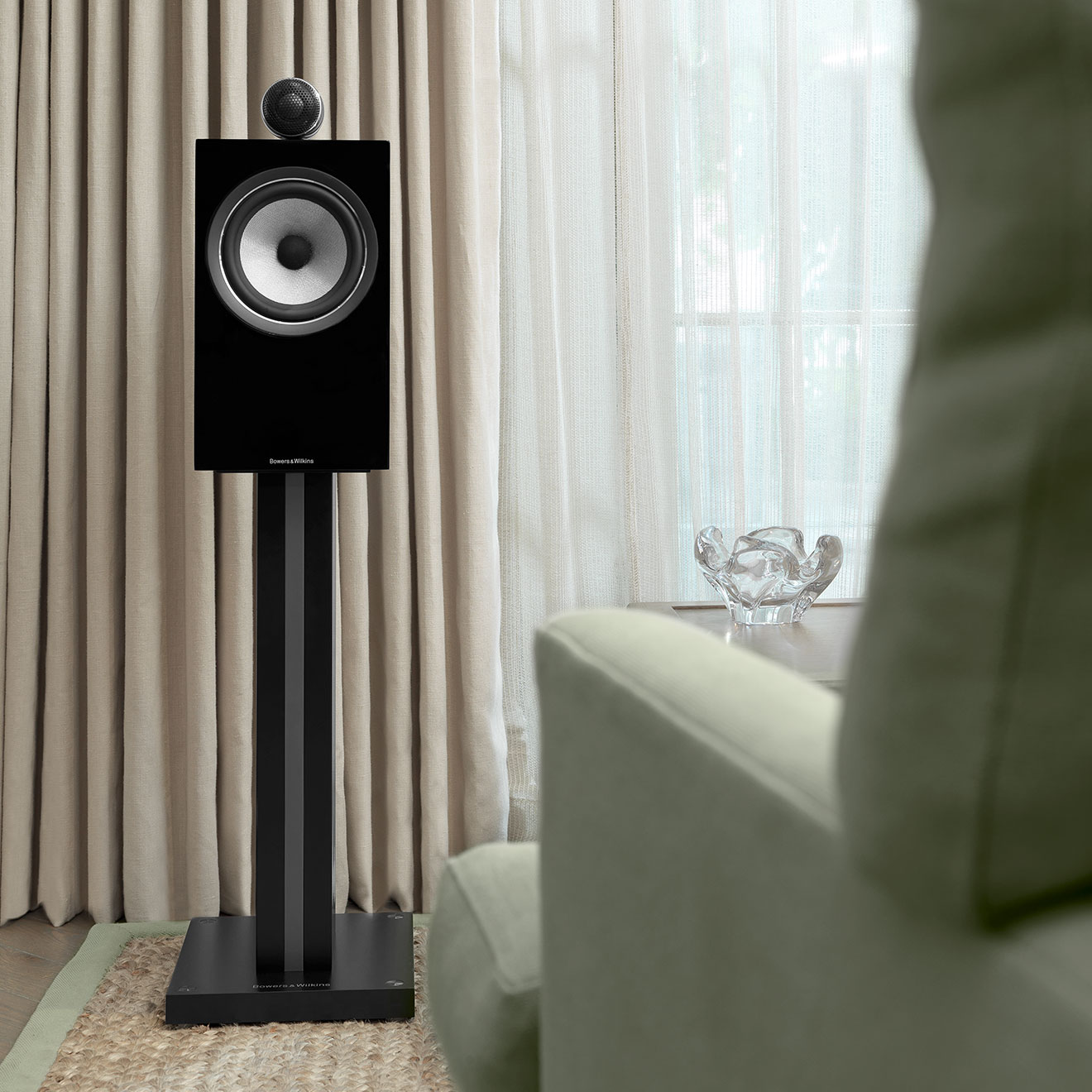 HiFi: B&W 705 S2 Speaker Review. Smooth Operator. | Steve Huff Hi-Fi ...